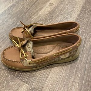 Women’s Sperry Shoes with Gold Accents